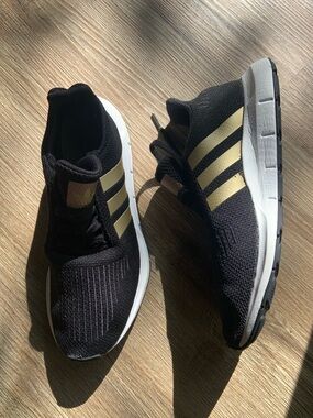 Adidas Swift Run Sneakers Black & Metallic Gold - Women’s Size 9